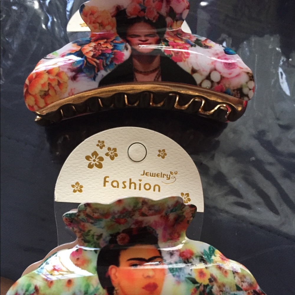 Frida Hair clip!
